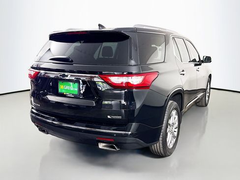 Used 2018 Chevrolet Traverse Premier w/ Driver Confidence II Package FWD image 10