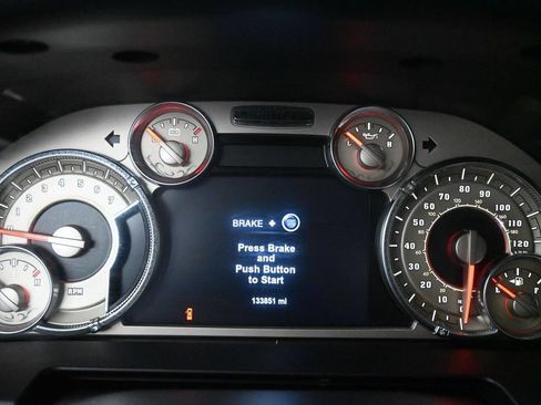 Used 2018 RAM 1500 Laramie Longhorn RWD image 10