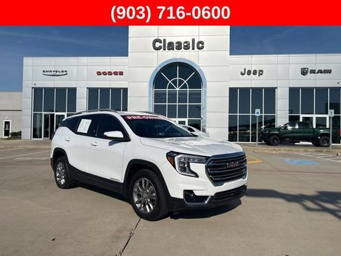 Used 2022 GMC Terrain SLT AWD/4WD image 1