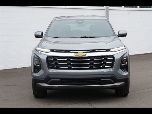 New 2026 Chevrolet Equinox LT w/ Safety and Technology Package FWD image 21