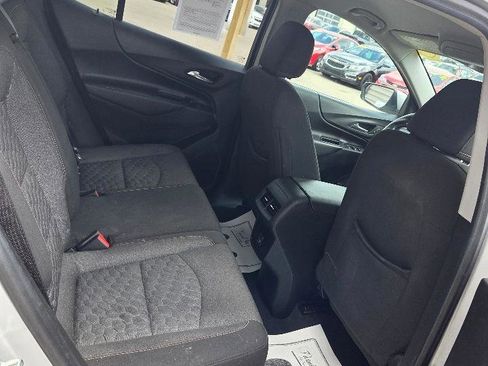 Used 2020 Chevrolet Equinox LT w/ Driver Convenience Package image 13