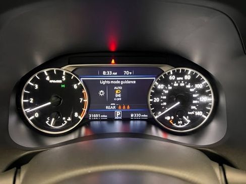Used 2025 Nissan Altima 2.5 SV FWD image 17