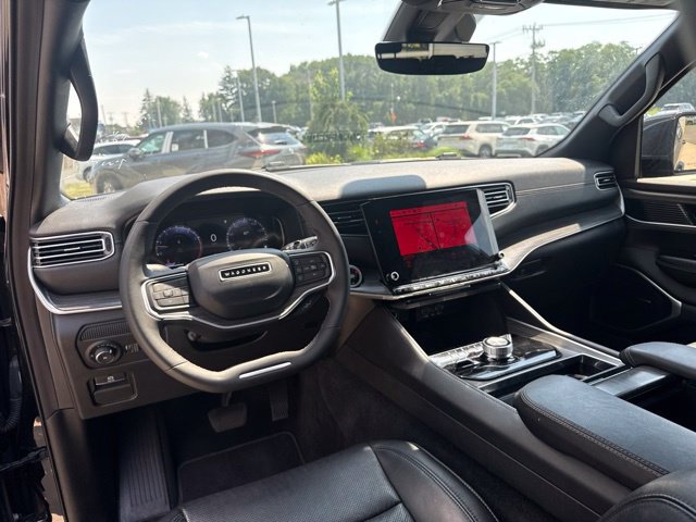 Used 2024 Jeep Wagoneer Series II AWD/4WD image 27