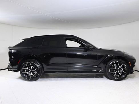 Used 2023 Aston Martin DBX 707 image 18