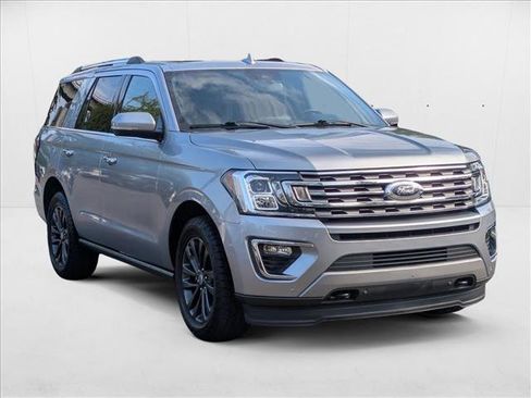 Used 2021 Ford Expedition Limited image 3