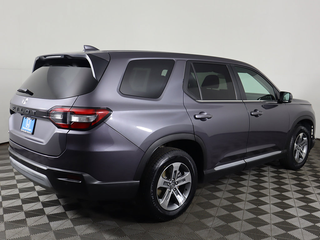 Certified 2024 Honda Pilot EX-L image 10