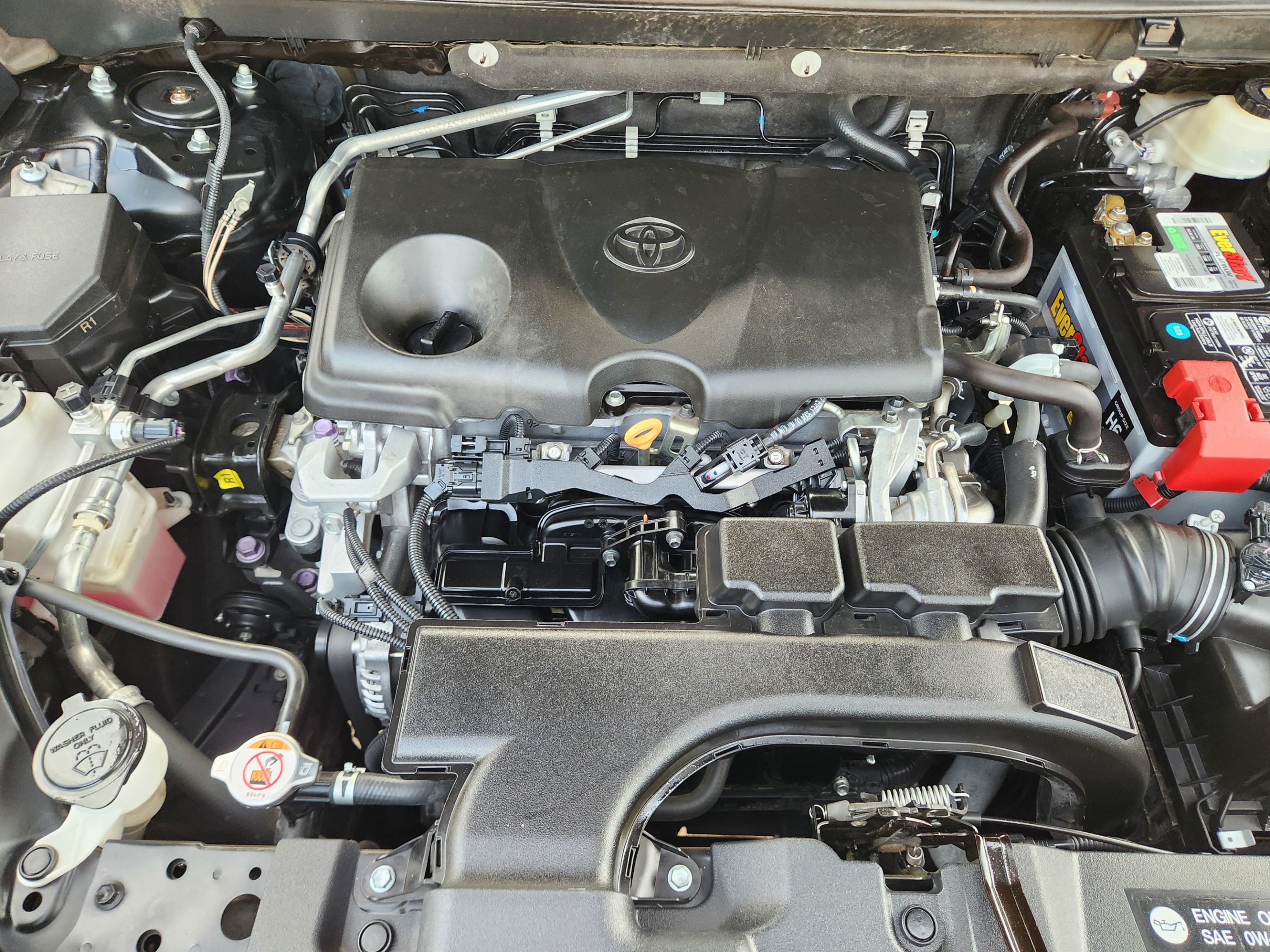 Used 2019 Toyota RAV4 Limited w/ Cold Weather Package FWD image 28