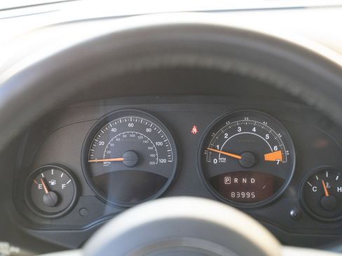 Used 2017 Jeep Patriot High Altitude image 37