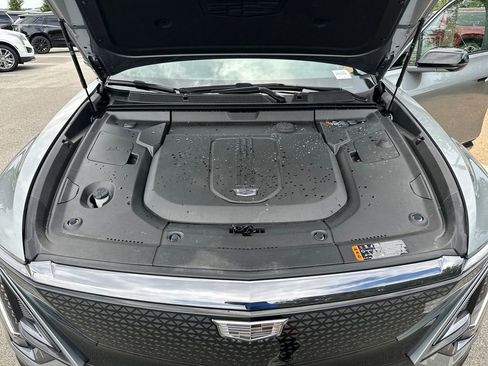 Used 2024 Cadillac Lyriq Sport RWD image 15