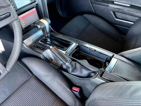 Used 2010 Ford Mustang image 15