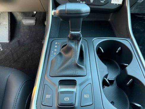 New 2026 Kia Carnival FWD image 19