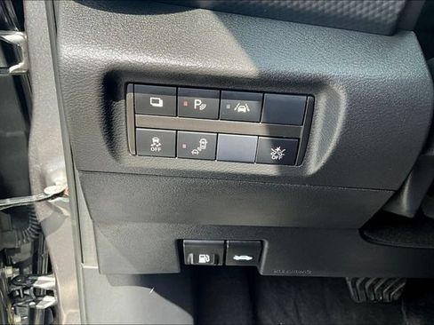 Used 2024 Nissan Kicks S FWD image 14