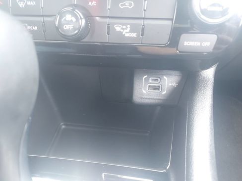 Used 2025 Jeep Compass Latitude AWD/4WD image 18