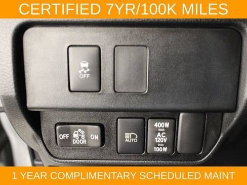 Used 2022 Toyota Tacoma TRD Off-Road w/ Technology Package AWD/4WD image 17