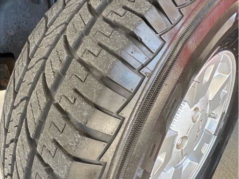 Used 2008 GMC Canyon SLE image 19