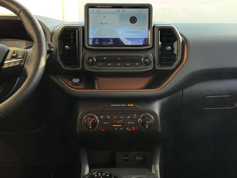 Used 2022 Ford Bronco Sport Outer Banks w/ Tech Package AWD/4WD image 19