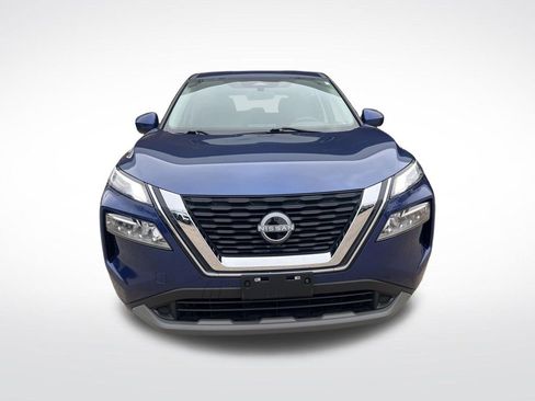 Certified 2023 Nissan Rogue SV image 2