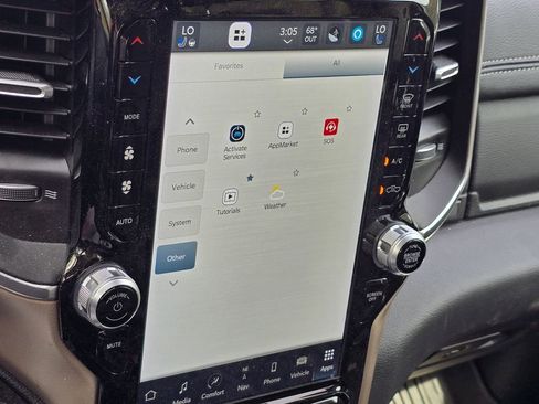 Used 2022 RAM 1500 Laramie image 19