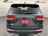Used 2017 Kia Sorento LX w/ LX Convenience Package image 5