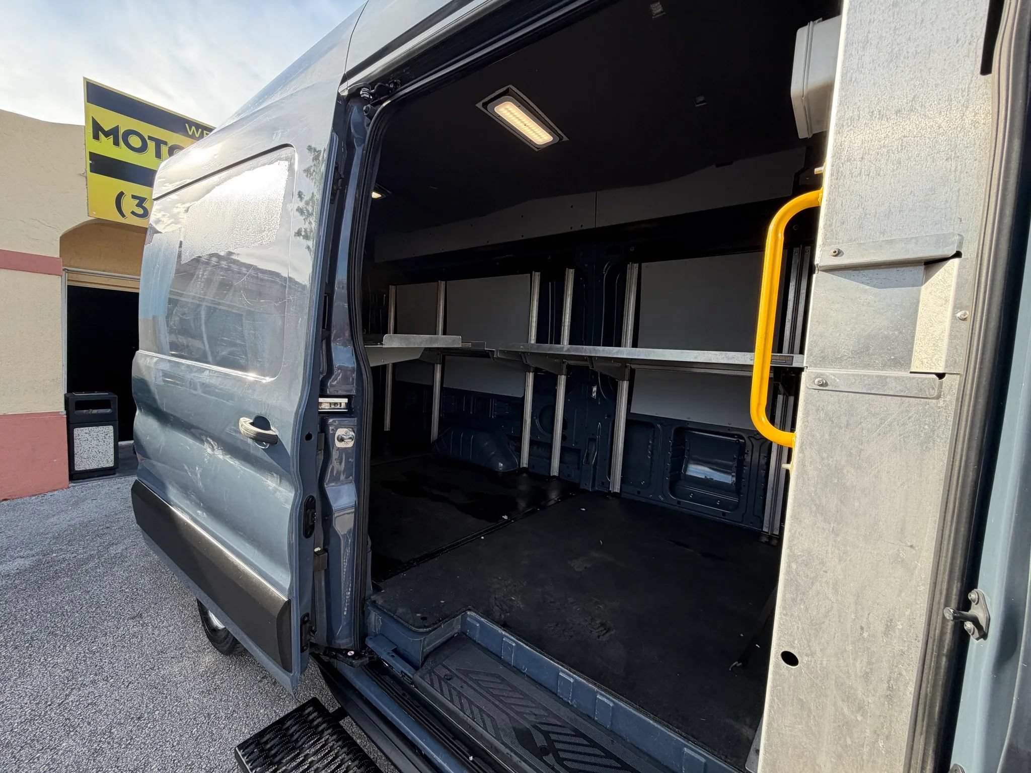 Used 2020 Ford Transit 250 148 High Roof Extended RWD image 9