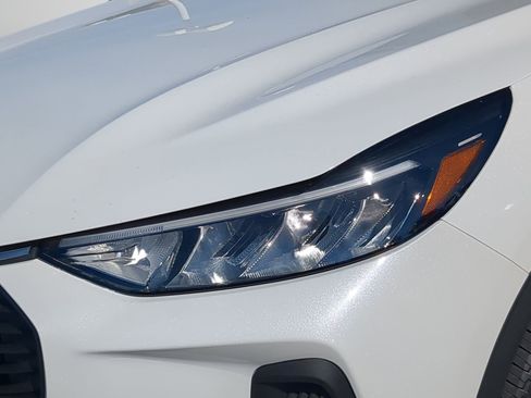 New 2026 Ford Escape SE image 39