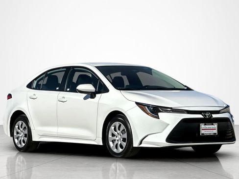 Certified 2024 Toyota Corolla LE FWD image 7
