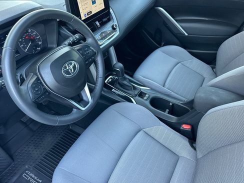 Used 2024 Toyota Corolla Cross AWD Hybrid image 9