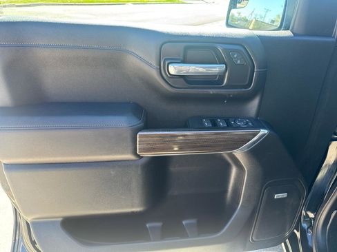 Used 2020 Chevrolet Silverado 1500 RST image 11