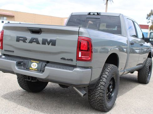 New 2026 RAM 2500 Big Horn AWD/4WD image 5