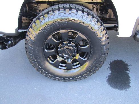 Used 2023 Ford F250 XLT w/ FX4 Off-Road Package image 30