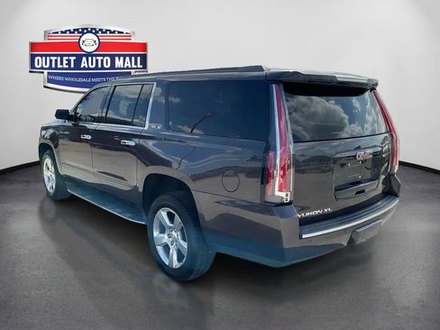 Used 2017 GMC Yukon XL SLE w/ Convenience Package RWD image 5