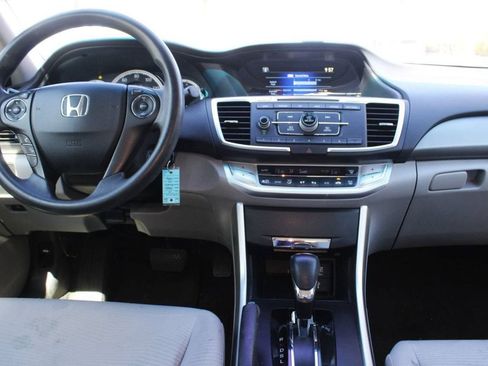 Used 2015 Honda Accord LX image 17