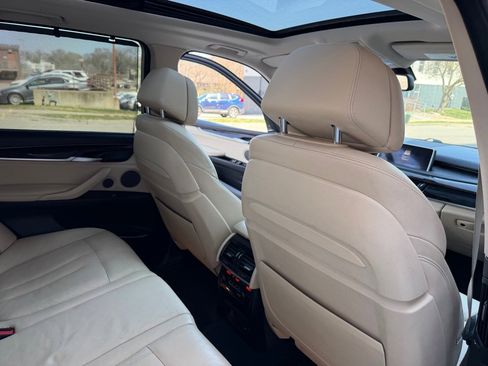 Used 2016 BMW X5 xDrive50i w/ Executive Package image 19