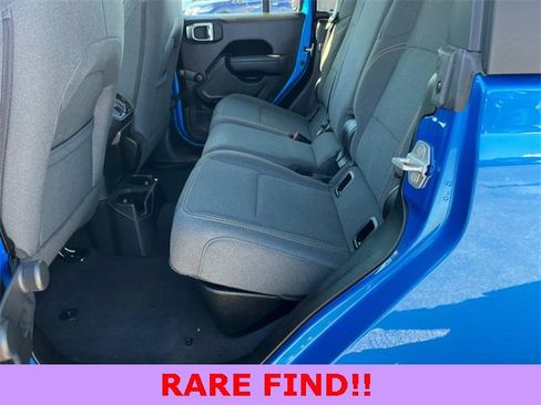 Used 2024 Jeep Gladiator Sport image 6