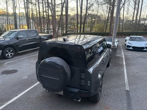 Used 2025 Land Rover Defender 110 V8 image 6