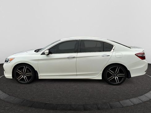 Used 2017 Honda Accord Sport Special Edition image 2