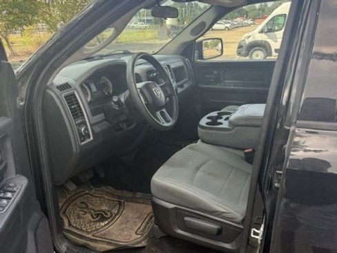 Used 2017 RAM 1500 Express w/ Black Ram 1500 Express Group AWD/4WD image 7