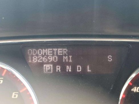 Used 2015 GMC Acadia SLE image 10