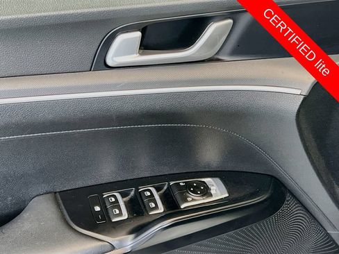 Used 2022 Kia K5 GT-Line FWD image 11
