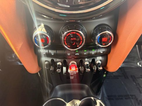 Used 2022 MINI Cooper S image 40