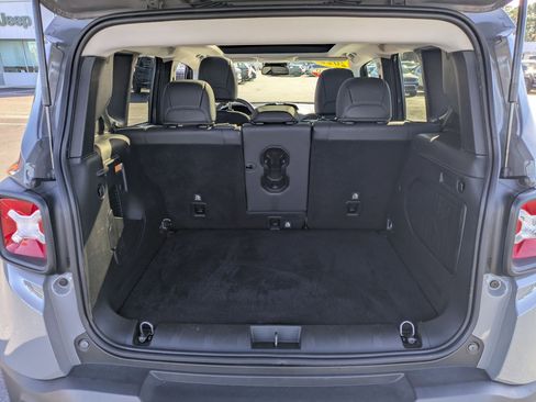 Certified 2022 Jeep Renegade Trailhawk w/ Sun/Sound Group image 28