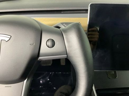 Used 2019 Tesla Model 3 Long Range image 26