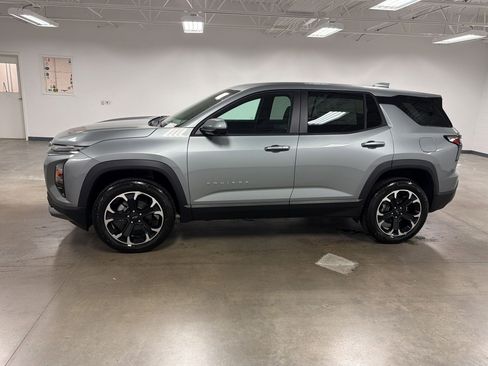 New 2026 Chevrolet Equinox LT FWD image 2