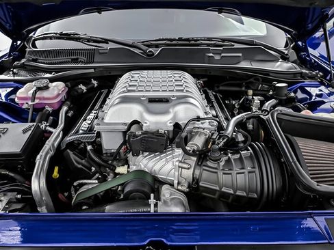 Used 2019 Dodge Challenger SRT Hellcat Redeye RWD image 12