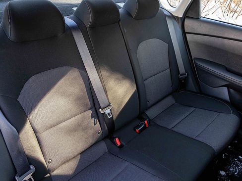 Certified 2023 Kia Forte LXS w/ LXS Technology Package image 24