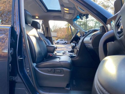 Used 2017 INFINITI QX80 4WD w/ Driver Assistance Package image 73