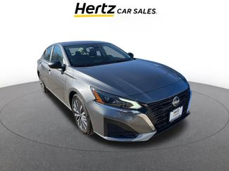 Used 2025 Nissan Altima 2.5 SV video 1