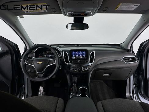 Used 2023 Chevrolet Equinox LT AWD/4WD image 12