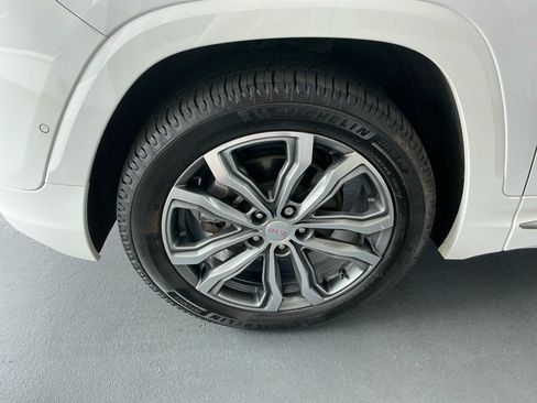 Used 2019 GMC Terrain Denali w/ Advanced Safety Package AWD/4WD image 26
