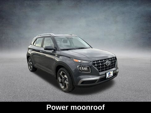 Used 2026 Hyundai Venue SEL FWD image 9